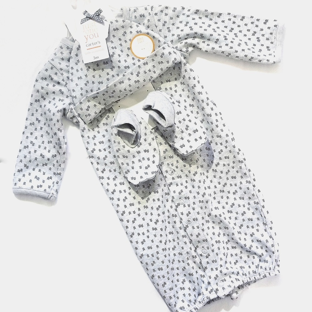 New 3 Piece Sleeper w/Booties & Beanie